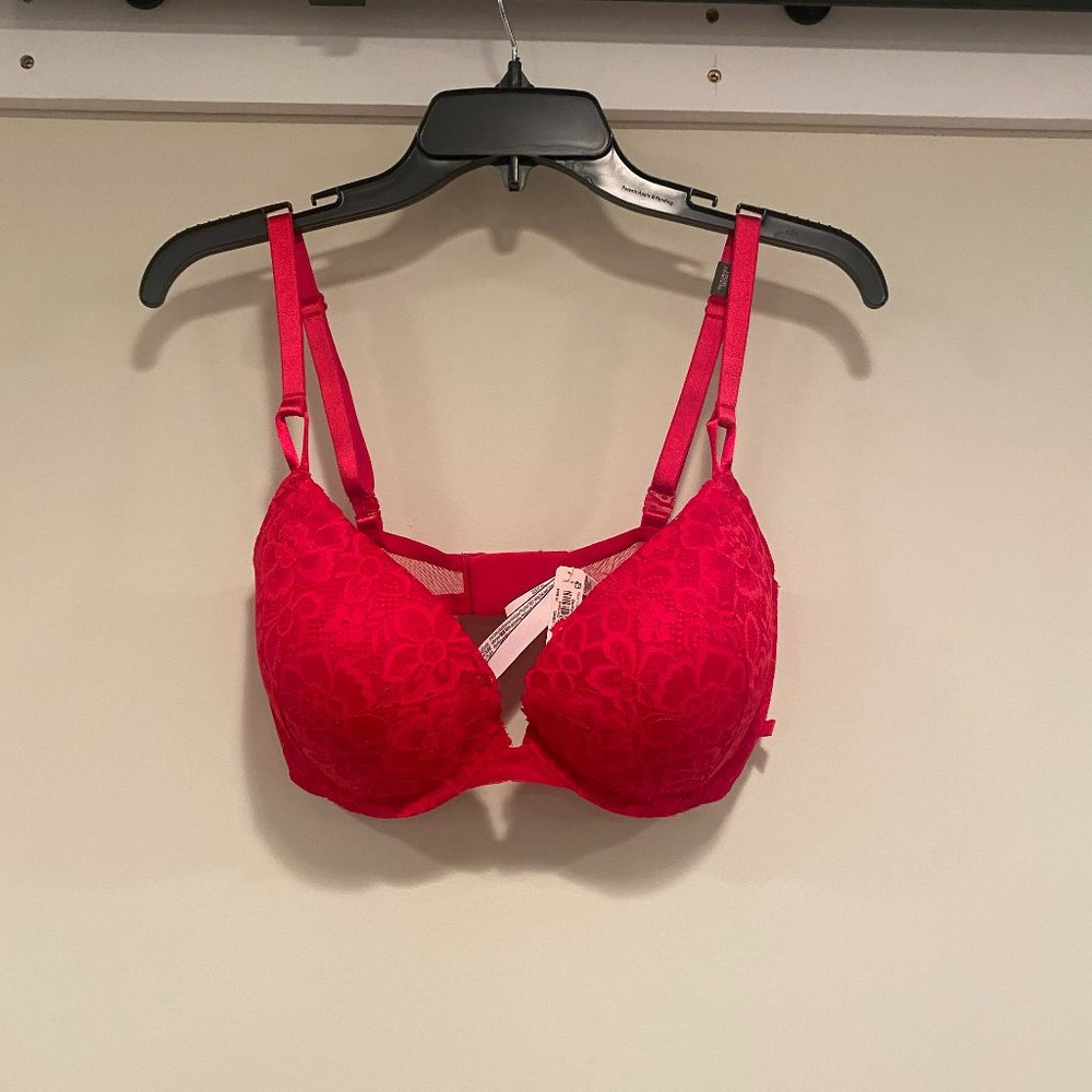 Brand NEW Red Laced Push Up Bra - 36DD